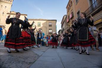 Fotogalería Pregón de las Ferias y Fiestas de Segovia 2025 y Concentración de Peñas 33 Pregón Fiestas Segovia y Concentración de Peñas - Héctor Criado