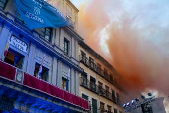 Fotogalería Pregón de las Ferias y Fiestas de Segovia 2025 y Concentración de Peñas 54 Pregón Fiestas Segovia y Concentración de Peñas - Héctor Criado