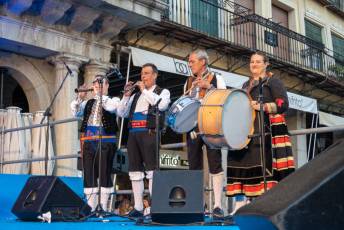 Fotogalería Pregón de las Ferias y Fiestas de Segovia 2025 y Concentración de Peñas 57 Pregón Fiestas Segovia y Concentración de Peñas - Héctor Criado