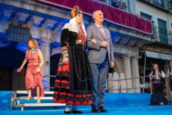 Fotogalería Pregón de las Ferias y Fiestas de Segovia 2025 y Concentración de Peñas 58 Pregón Fiestas Segovia y Concentración de Peñas - Héctor Criado