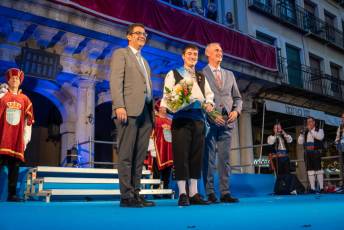 Fotogalería Pregón de las Ferias y Fiestas de Segovia 2025 y Concentración de Peñas 70 Pregón Fiestas Segovia y Concentración de Peñas - Héctor Criado