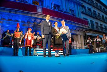 Fotogalería Pregón de las Ferias y Fiestas de Segovia 2025 y Concentración de Peñas 75 Pregón Fiestas Segovia y Concentración de Peñas - Héctor Criado