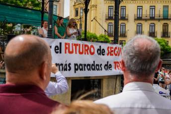 Fotogalería Protesta contra la reducción de paradas de tren en Segovia 24 Protesta por la reducción de paradas de tren - Héctor Criado