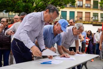Fotogalería Protesta contra la reducción de paradas de tren en Segovia 5 Protesta por la reducción de paradas de tren - Héctor Criado