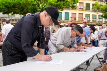 Fotogalería Protesta contra la reducción de paradas de tren en Segovia 6 Protesta por la reducción de paradas de tren - Héctor Criado