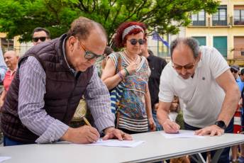Fotogalería Protesta contra la reducción de paradas de tren en Segovia 9 Protesta por la reducción de paradas de tren - Héctor Criado