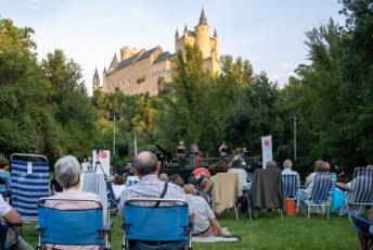 Fotogalería Concierto de La Original Cartoon Band, Festival 'Museg al natural' 16 Concierto de La Original Cartoon Band Museg al Natural - Héctor Criado