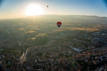Fotogalería Festival de Globos Aerostáticos de Segovia 28 Festival de Globos Aerostáticos de Segovia - Héctor Criado