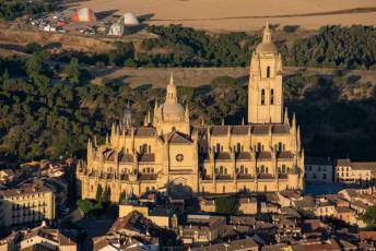 Fotogalería Festival de Globos Aerostáticos de Segovia 49 Festival de Globos Aerostáticos de Segovia - Héctor Criado