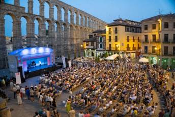 Fotogalería Inauguración del Festival MUSEG 2025 con La Carroza Real 35 Inauguración del Museg en el Azoguejo - Héctor Criado