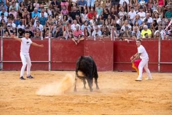 Fotogalería Concurso de recortes, saltos y quiebros en la plaza de toros de San Lorenzo 49 Concurso Recortes Saltos y Quiebros San Lorenzo - Héctor Criado