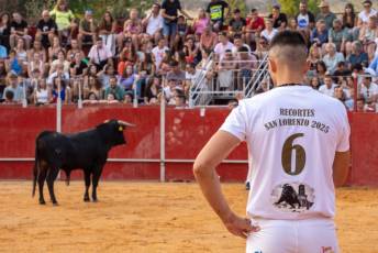 Fotogalería Concurso de recortes, saltos y quiebros en la plaza de toros de San Lorenzo 54 Concurso Recortes Saltos y Quiebros San Lorenzo - Héctor Criado