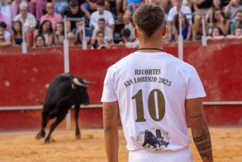 Fotogalería Concurso de recortes, saltos y quiebros en la plaza de toros de San Lorenzo 60 Concurso Recortes Saltos y Quiebros San Lorenzo - Héctor Criado