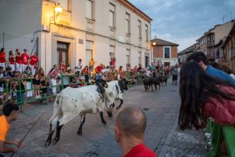 Fotogalería Encierro Nocturno en San Lorenzo 24 Encierro Nocturno San Lorenzo - Héctor Criado
