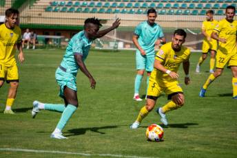 Fotogalería Gimnástica Segoviana vs CDA Navalcarnero 13 Fútbol Gimnástica Segoviana vs CDA Navalcarnero - Héctor Criado