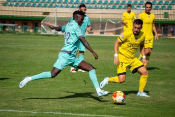 Fotogalería Gimnástica Segoviana vs CDA Navalcarnero 14 Fútbol Gimnástica Segoviana vs CDA Navalcarnero - Héctor Criado
