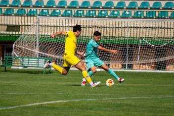 Fotogalería Gimnástica Segoviana vs CDA Navalcarnero 8 Fútbol Gimnástica Segoviana vs CDA Navalcarnero - Héctor Criado