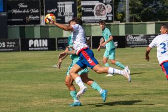 Fotogalería Trofeo Diputación de Segovia Gimnástica Segoviana vs Rayo Majadahonda 17 Fútbol Gimnástica Segoviana vs Rayo Majadahonda - Héctor Criado