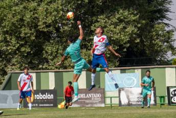 Fotogalería Trofeo Diputación de Segovia Gimnástica Segoviana vs Rayo Majadahonda 22 Fútbol Gimnástica Segoviana vs Rayo Majadahonda - Héctor Criado