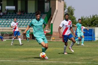 Fotogalería Trofeo Diputación de Segovia Gimnástica Segoviana vs Rayo Majadahonda 26 Fútbol Gimnástica Segoviana vs Rayo Majadahonda - Héctor Criado