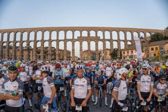 Fotogalería Inicio 30 Marcha Ciclodeportiva Pedro Delgado "La Perico" 11 Inicio 30 Marcha Ciclodeportiva Pedro Delgado La Perico - Héctor Criado