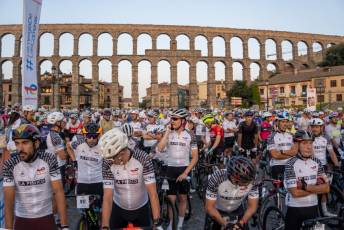 Fotogalería Inicio 30 Marcha Ciclodeportiva Pedro Delgado "La Perico" 13 Inicio 30 Marcha Ciclodeportiva Pedro Delgado La Perico - Héctor Criado