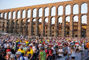Fotogalería Inicio 30 Marcha Ciclodeportiva Pedro Delgado "La Perico" 28 Inicio 30 Marcha Ciclodeportiva Pedro Delgado La Perico - Héctor Criado