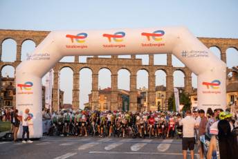 Fotogalería Inicio 30 Marcha Ciclodeportiva Pedro Delgado "La Perico" 37 Inicio 30 Marcha Ciclodeportiva Pedro Delgado La Perico - Héctor Criado