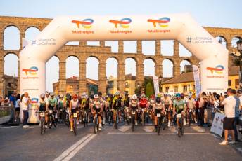 Fotogalería Inicio 30 Marcha Ciclodeportiva Pedro Delgado "La Perico" 40 Inicio 30 Marcha Ciclodeportiva Pedro Delgado La Perico - Héctor Criado