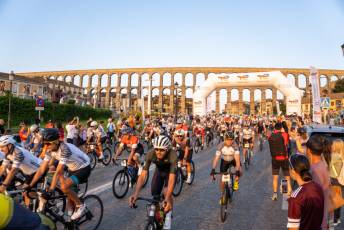 Fotogalería Inicio 30 Marcha Ciclodeportiva Pedro Delgado "La Perico" 43 Inicio 30 Marcha Ciclodeportiva Pedro Delgado La Perico - Héctor Criado