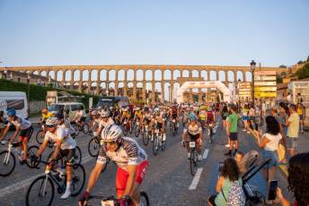 Fotogalería Inicio 30 Marcha Ciclodeportiva Pedro Delgado "La Perico" 46 Inicio 30 Marcha Ciclodeportiva Pedro Delgado La Perico - Héctor Criado