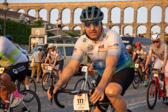 Fotogalería Inicio 30 Marcha Ciclodeportiva Pedro Delgado "La Perico" 52 Inicio 30 Marcha Ciclodeportiva Pedro Delgado La Perico - Héctor Criado