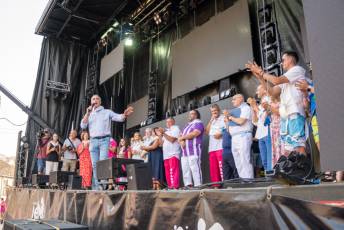 Fotogalería Pregón de Fiestas del Barrio de San Lorenzo 12 Pregón Barrio San Lorenzo - Héctor Criado