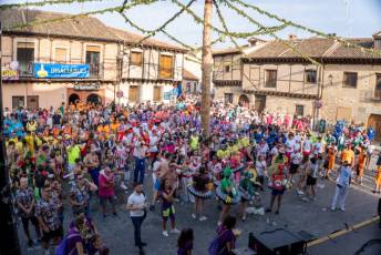 Fotogalería Pregón de Fiestas del Barrio de San Lorenzo 18 Pregón Barrio San Lorenzo - Héctor Criado