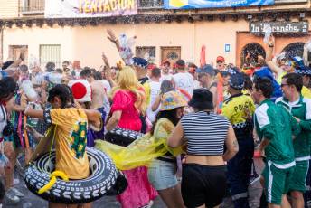 Fotogalería Pregón de Fiestas del Barrio de San Lorenzo 32 Pregón Barrio San Lorenzo - Héctor Criado