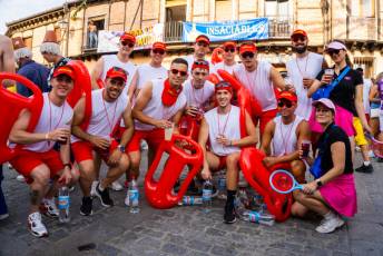 Fotogalería Pregón de Fiestas del Barrio de San Lorenzo 5 Pregón Barrio San Lorenzo - Héctor Criado