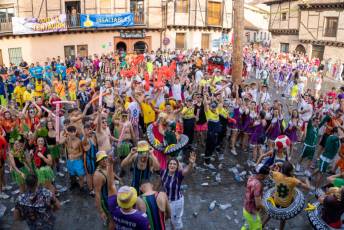 Fotogalería Pregón de Fiestas del Barrio de San Lorenzo 40 Pregón Barrio San Lorenzo - Héctor Criado