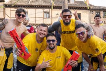 Fotogalería Pregón de Fiestas del Barrio de San Lorenzo 46 Pregón Barrio San Lorenzo - Héctor Criado