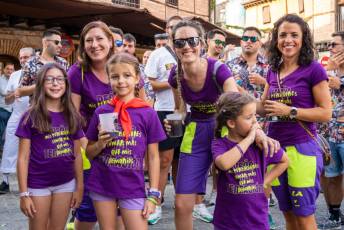 Fotogalería Pregón de Fiestas del Barrio de San Lorenzo 10 Pregón Barrio San Lorenzo - Héctor Criado