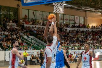 Fotogalería Trofeo de baloncesto “Segovia Ciudad Europea del Deporte”, Real Madrid vs Casademont Zaragoza 15 Baloncesto Real Madrid vs Casademont Zaragoza - Héctor Criado