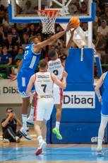 Fotogalería Trofeo de baloncesto “Segovia Ciudad Europea del Deporte”, Real Madrid vs Casademont Zaragoza 16 Baloncesto Real Madrid vs Casademont Zaragoza - Héctor Criado