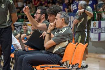 Fotogalería Trofeo de baloncesto “Segovia Ciudad Europea del Deporte”, Real Madrid vs Casademont Zaragoza 7 Baloncesto Real Madrid vs Casademont Zaragoza - Héctor Criado