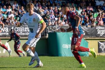 Fotogalería Gimnástica Segoviana vs SD Sarriana 13 Gimnástica Segoviana vs SD Sarriana - Héctor Criado