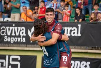 Fotogalería Gimnástica Segoviana vs UD Sámano 34 Gimnástica Segoviana vs UD Sámano - Héctor Criado