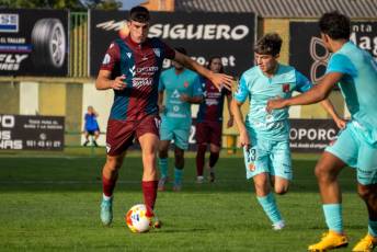 Fotogalería Gimnástica Segoviana vs UD Sámano 46 Gimnástica Segoviana vs UD Sámano - Héctor Criado