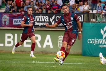 Fotogalería Gimnástica Segoviana vs UD Sámano 56 Gimnástica Segoviana vs UD Sámano - Héctor Criado