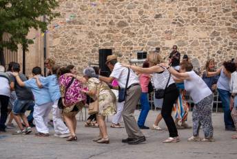 Fotogalería Limonada y tajada en el barrio del Salvador 22 Limonada con Tajada Fiestas del Salvador - Héctor Criado