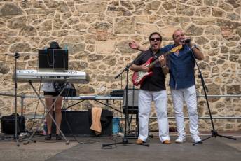 Fotogalería Limonada y tajada en el barrio del Salvador 5 Limonada con Tajada Fiestas del Salvador - Héctor Criado