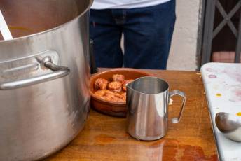 Fotogalería Limonada y tajada en el barrio del Salvador 10 Limonada con Tajada Fiestas del Salvador - Héctor Criado