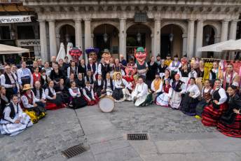 Fotogalería XXX Muestra Folklórica Andrés Laguna 16 Muestra folklórica Andrés Laguna - Héctor Criado